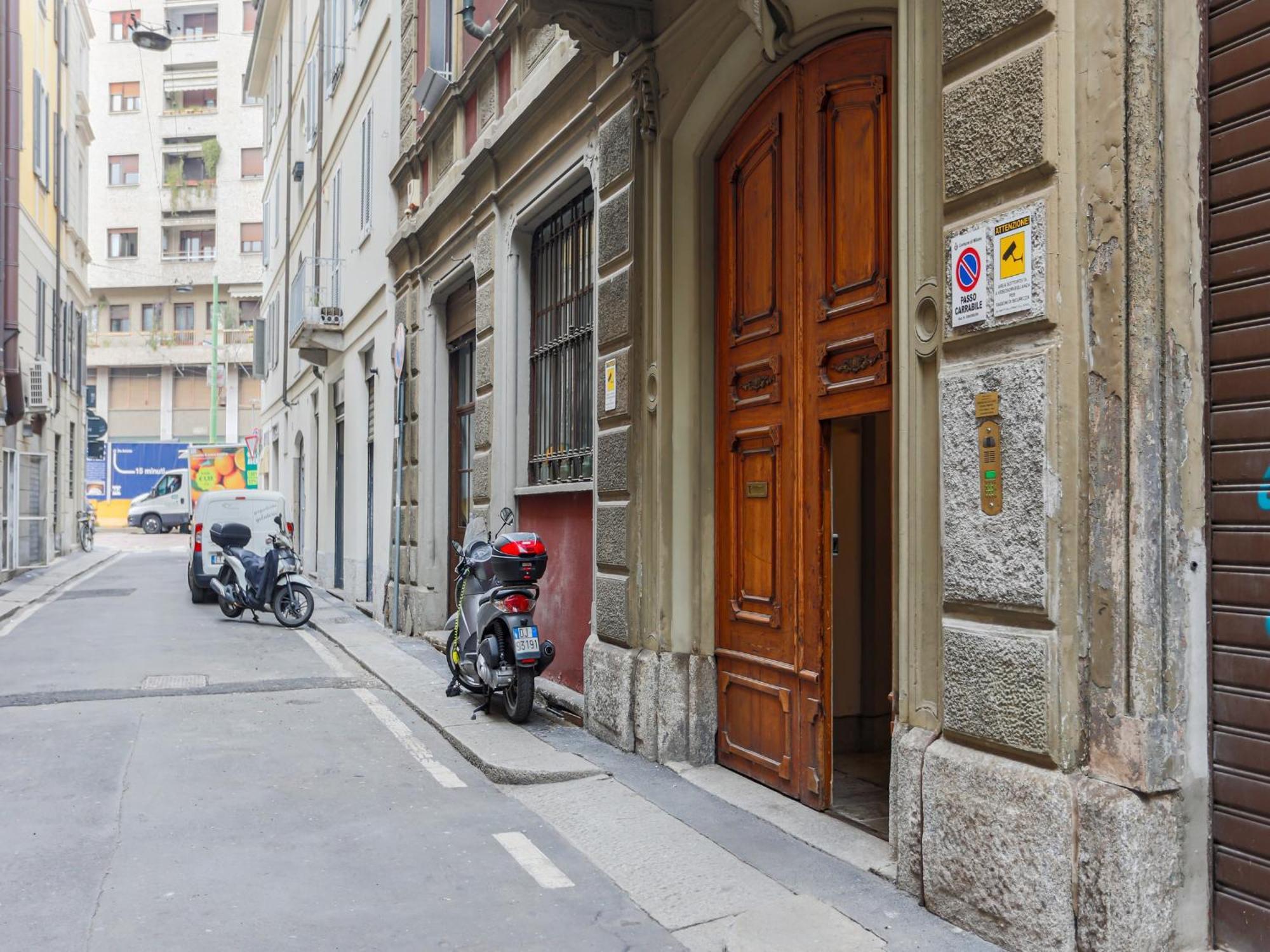 The Best Rent - Spacious One-Bedroom Apartment Near The Columns Of San Lorenzo Mediolan Zewnętrze zdjęcie